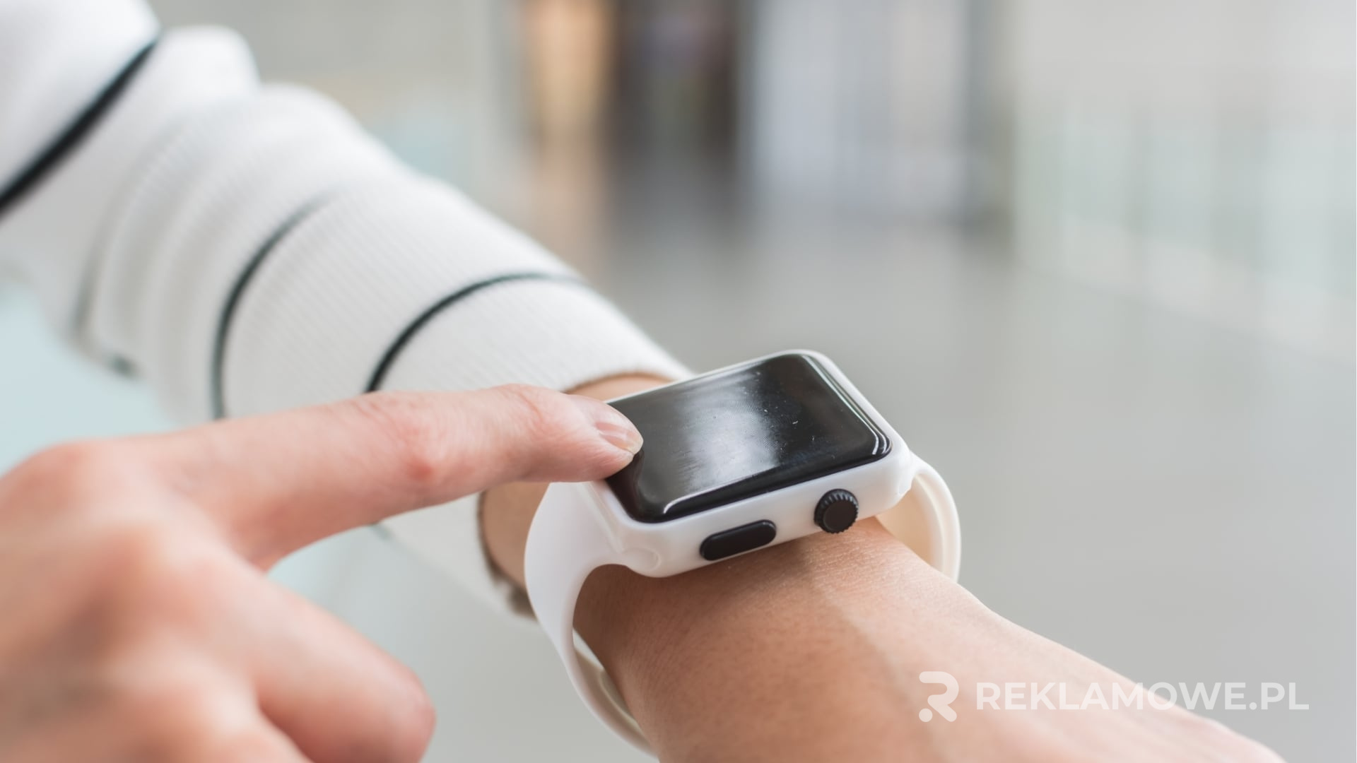 Design Smartwatchy Reklamowe: Co Przyciąga Uwagę Klientów Zaawansowany design smartwatchy reklamowych