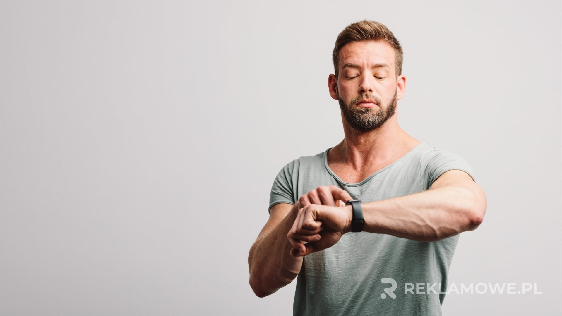 Dostosowanie smartwatchów reklamowych do potrzeb klienta Smartwatch dostosowany do potrzeb klienta