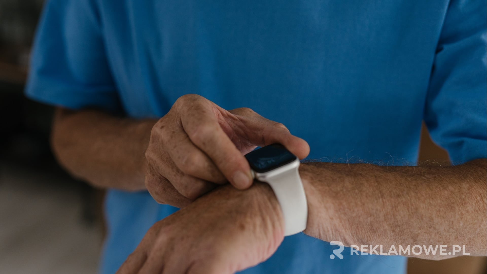 Ewolucja smartwatchów reklamowych w ostatnich latach Smartwatch z nowoczesnymi funkcjami reklamowymi