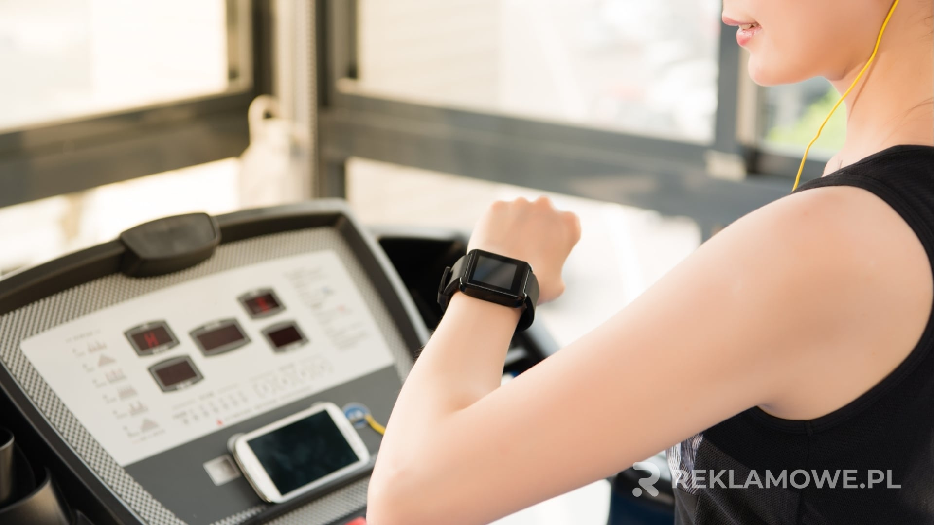 Najlepsze funkcje smartwatchów reklamowych w 2025 roku