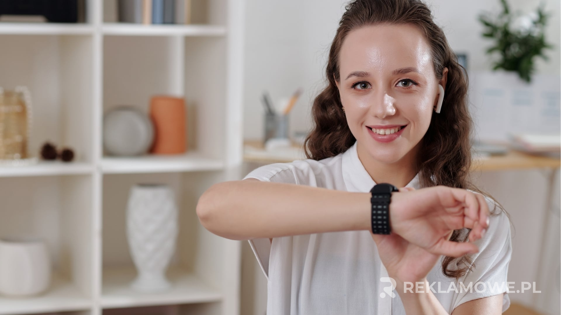 Smartwatch używany w kampanii promocyjnej